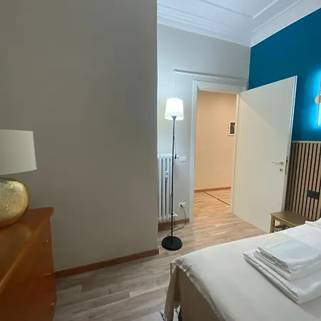 Papa's House - Re Di Appartement *